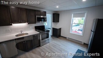 301 Boston Ave, Unit #A in Medford, MA - Building Photo