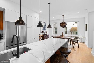 237 Krams Ave in Philadelphia, PA - Building Photo - Building Photo