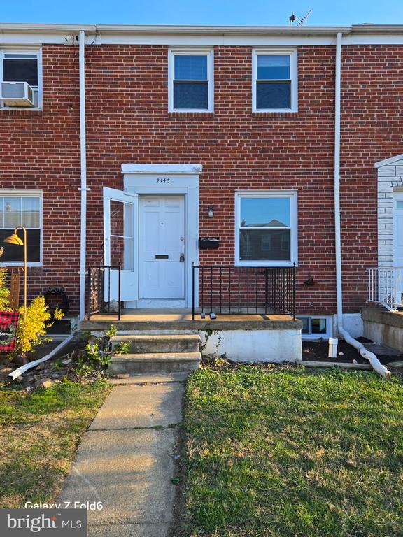 property at 2146 Redthorn Rd