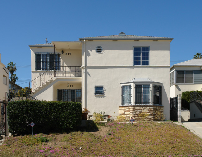 817 N Alexandria Ave in Los Angeles, CA - Building Photo - Building Photo