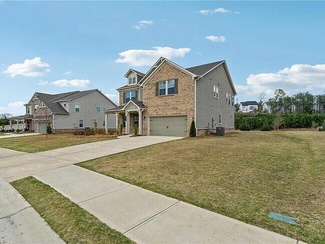 8415 Halford Wy in Ball Ground, GA - Building Photo - Building Photo
