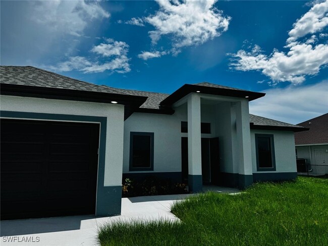 2310 SW 21st Terrace in Cape Coral, FL - Building Photo - Building Photo