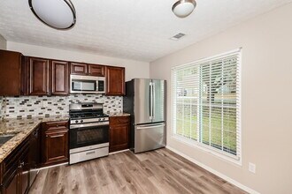 1647 Carrie Farm Ln NW in Kennesaw, GA - Building Photo - Building Photo