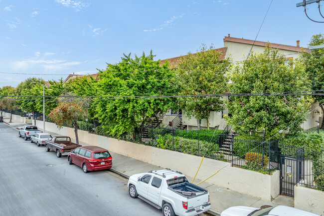 13080 Dronfield Ave in Sylmar, CA - Building Photo - Building Photo