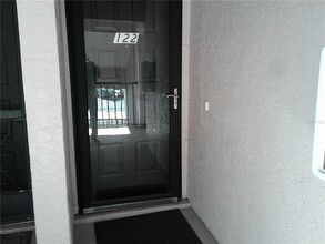 1335 Rock Dove Ct in Punta Gorda, FL - Foto de edificio - Building Photo