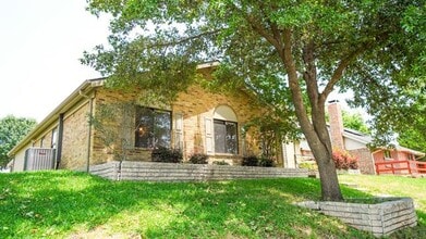 4734 Cliffwood Dr in Garland, TX - Building Photo - Building Photo