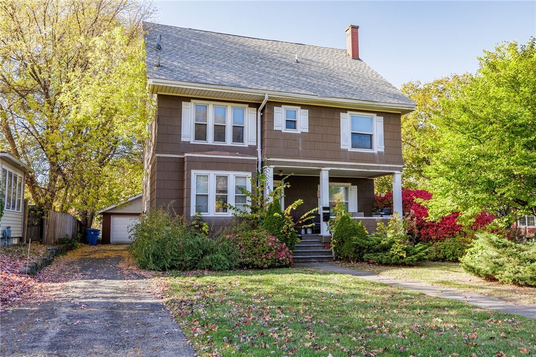 1609 Culver Rd in Rochester, NY - Building Photo