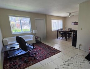 611 Ponce de Leon Dr in Fort Lauderdale, FL - Building Photo - Building Photo
