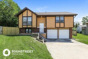 10721 Mckinley Ct in Kansas City, MO - Building Photo