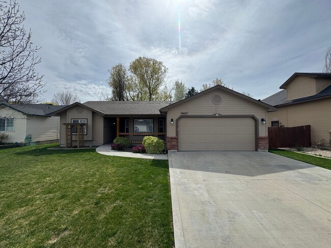 property at 16607 N Liverpool Ln