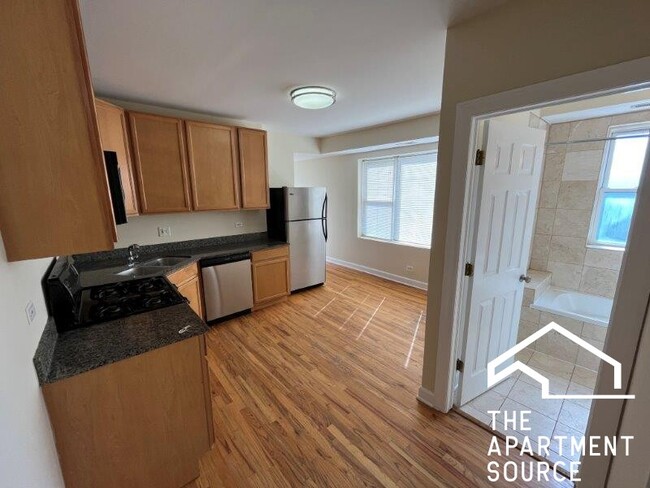 property at 4606 N Monticello Ave