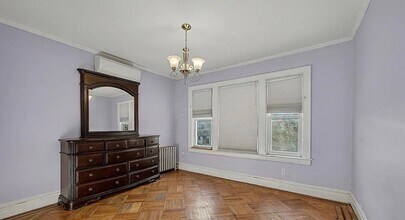 2031 New York Ave in Brooklyn, NY - Foto de edificio - Building Photo