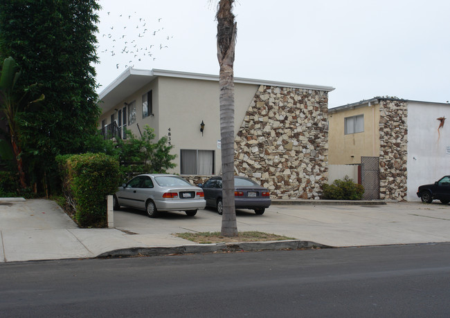 4835 Niagara Ave in San Diego, CA - Building Photo - Building Photo