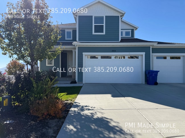 property at 753 W Blue Violet Dr