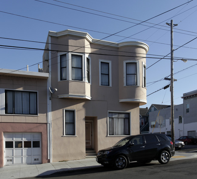 296 Lisbon St in San Francisco, CA - Building Photo - Building Photo