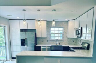 36 Alpine Rd in Holmdel, NJ - Building Photo - Building Photo