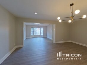 8637 Leighton Dr in Tampa, FL - Building Photo - Building Photo