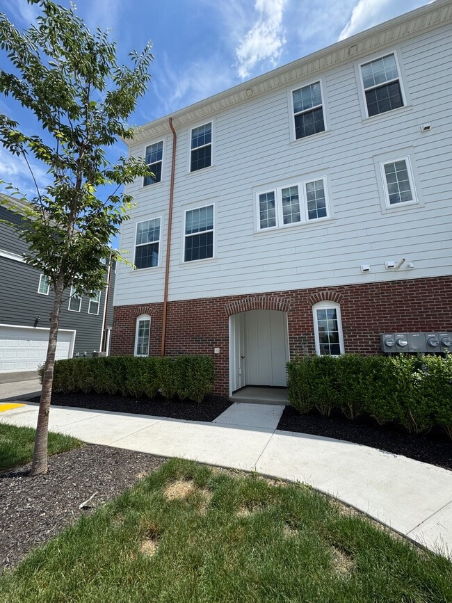 property at 607 Carlton Ln