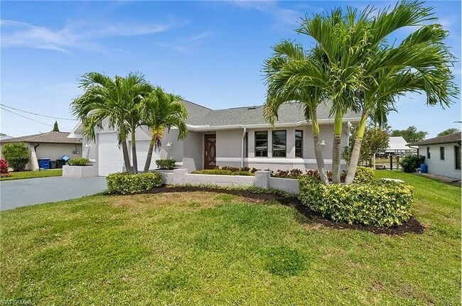 7195 Reymoor Dr, Unit Reymoor Place in North Fort Myers, FL - Building Photo - Building Photo