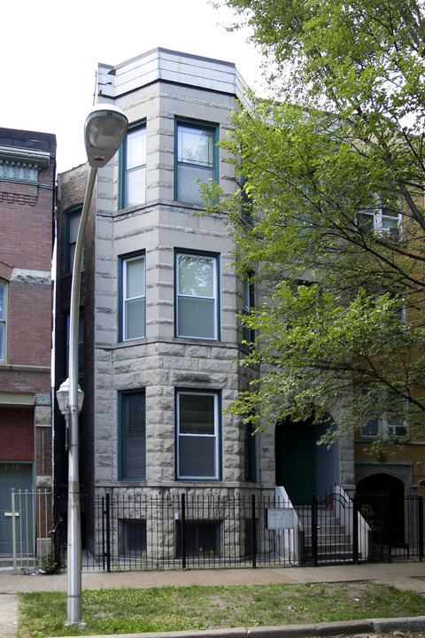 1348 N Artesian Ave in Chicago, IL - Building Photo