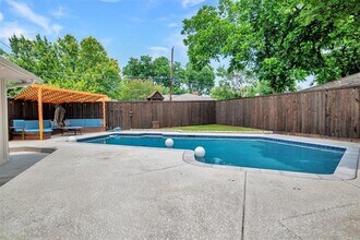 7641 El Pensador Dr in Dallas, TX - Building Photo - Building Photo