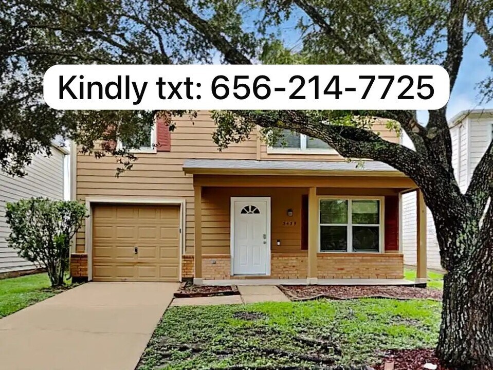 3302 Becker Glen St in Fresno, TX - Building Photo