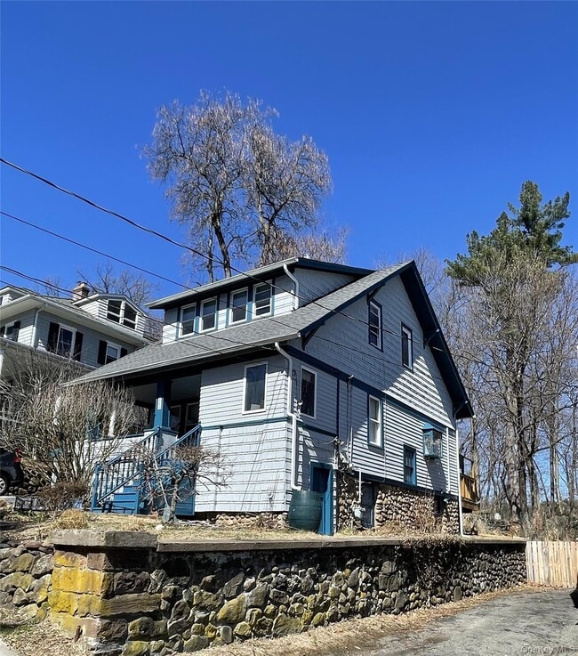 116 Castle Heights Ave in Nyack, NY - Building Photo - Building Photo