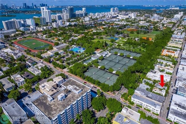 1117 Meridian Ave in Miami Beach, FL - Building Photo - Building Photo
