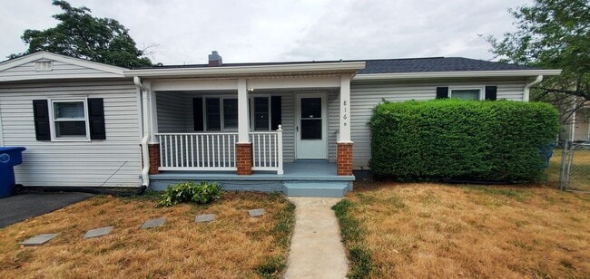 property at 816 N Commerce Ave