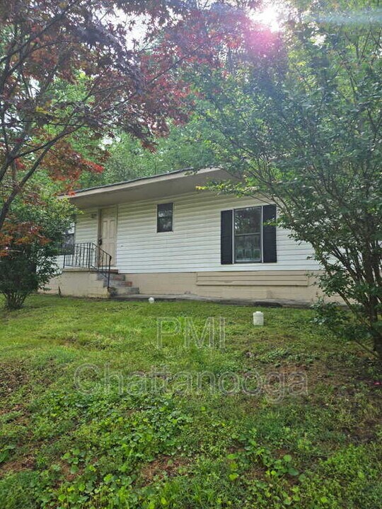 1726 Ashmore Ave in Chattanooga, TN - Building Photo