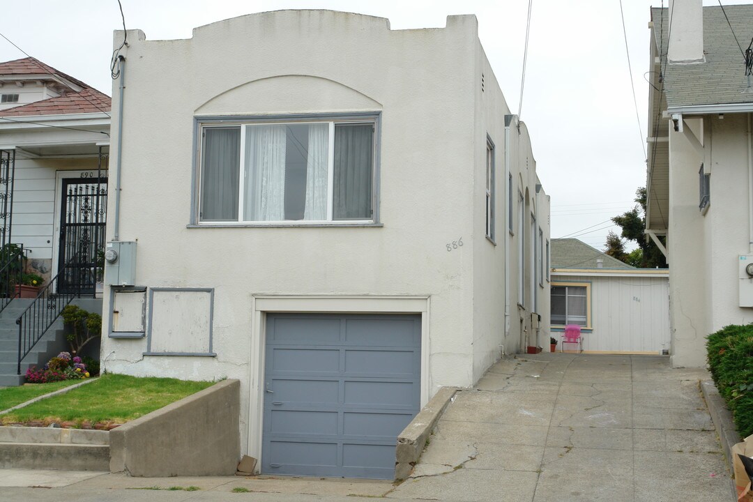 884-886 43rd St in Oakland, CA - Foto de edificio