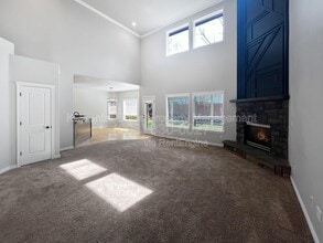 345 E Kite Dr in Eagle, ID - Building Photo - Building Photo