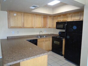 6734 N 55th Ave in Glendale, AZ - Building Photo - Building Photo