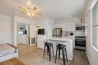 235 Lili?uokalani Ave