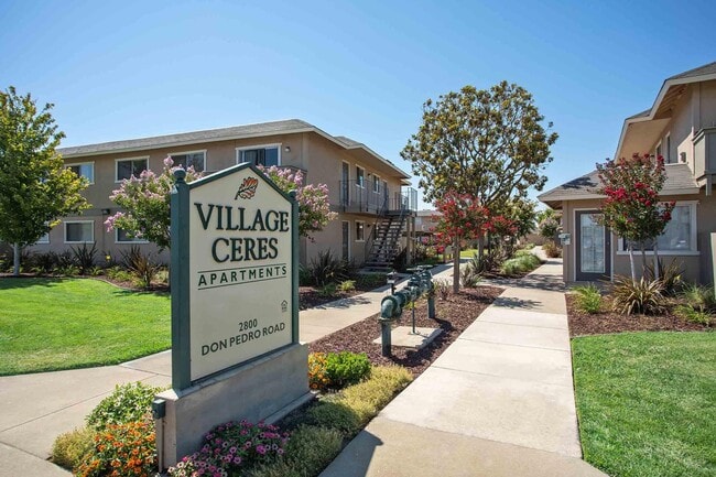 Village Ceres Apartments