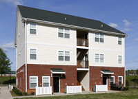 Riverwood Villas in Clayton, NC - Building Photo - Building Photo