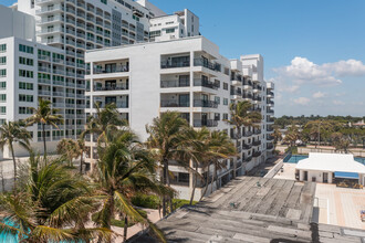 Galeria in Miami Beach, FL - Building Photo - Building Photo