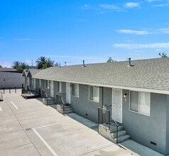 Sunset Apartments in Vallejo, CA - Building Photo - Building Photo