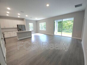 11120 N Iron Dr in Citrus Springs, FL - Building Photo - Building Photo