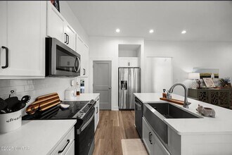 32 Kingston Crk Dr in Jackson, TN - Building Photo - Building Photo