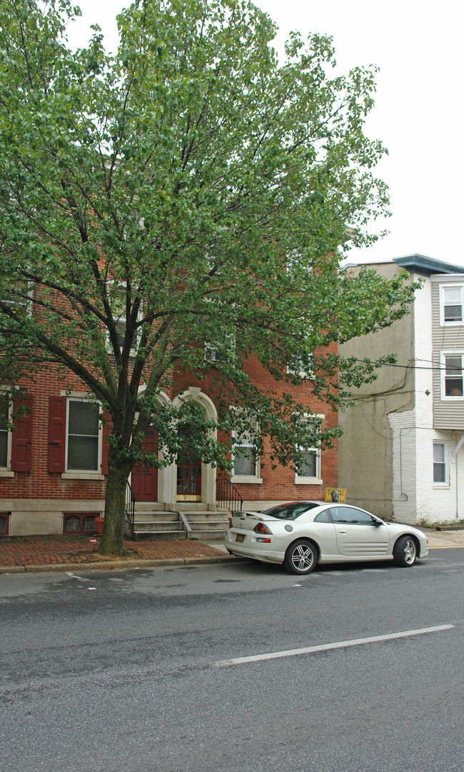 814 N Washington St in Wilmington, DE - Foto de edificio - Building Photo