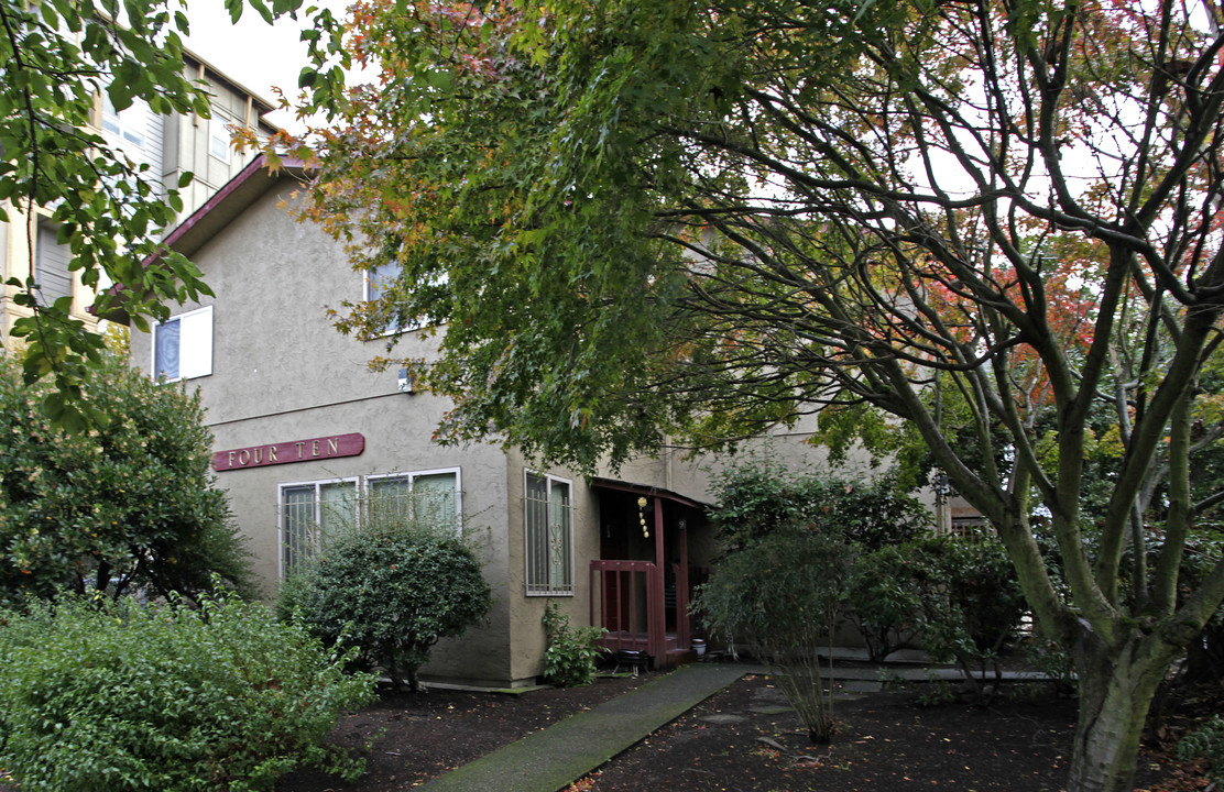 First Hill Apartments in Seattle, WA - Building Photo