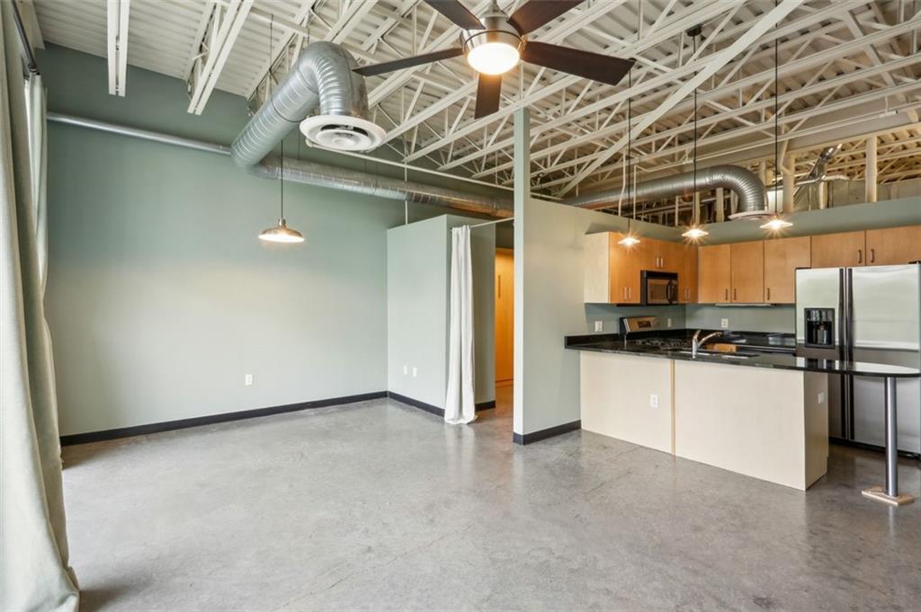 5200 Peachtree Rd in Atlanta, GA - Building Photo