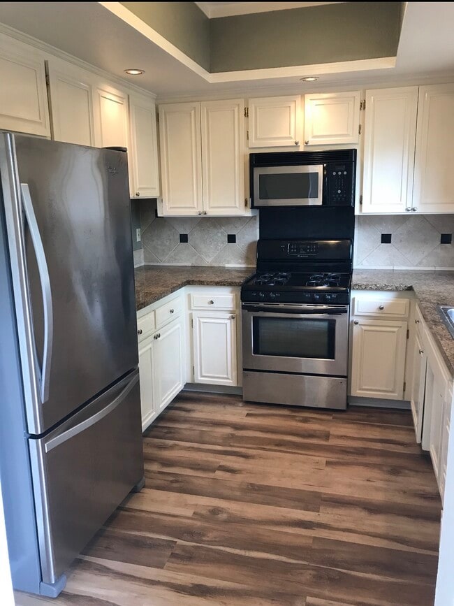 property at 5247 Agnes Ave