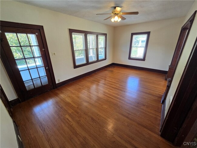 706 Milton Ave in Syracuse, NY - Building Photo - Building Photo