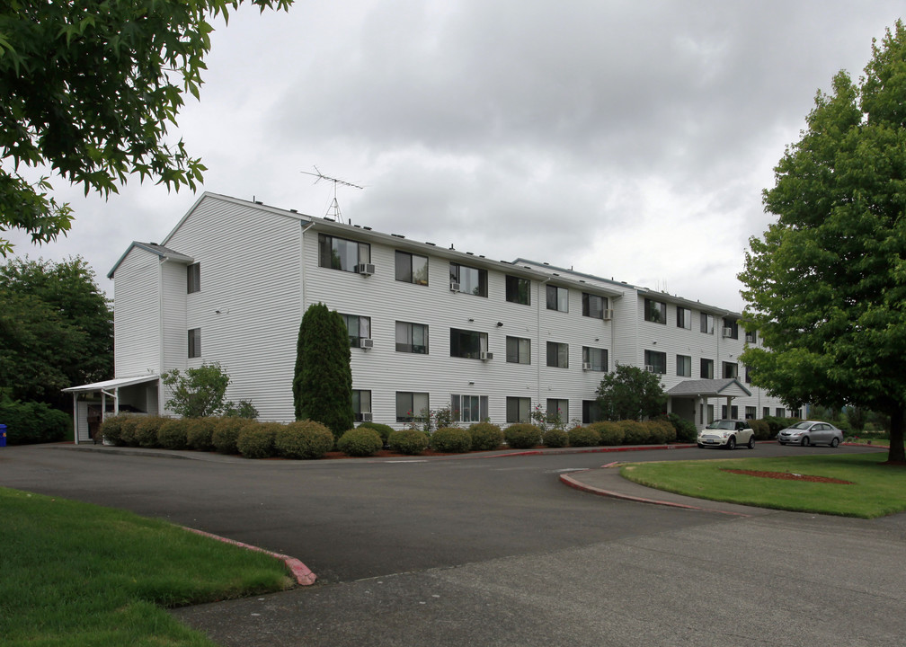 Mattie Younkin Manor in Gresham, OR - Building Photo