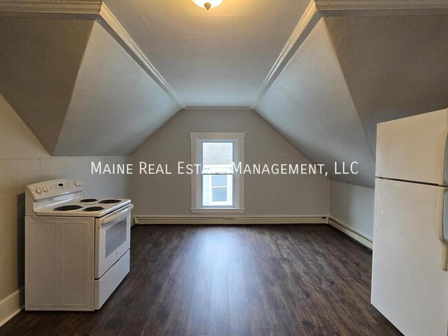 139 Oak St in Lewiston, ME - Building Photo - Building Photo