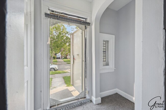 10135 Britain St in Detroit, MI - Building Photo - Building Photo