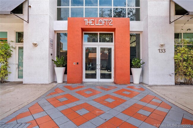 133 NE 2nd Ave in Miami, FL - Building Photo - Building Photo