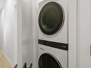 5006 S Prairie Ave, Unit 2 in Chicago, IL - Building Photo - Building Photo